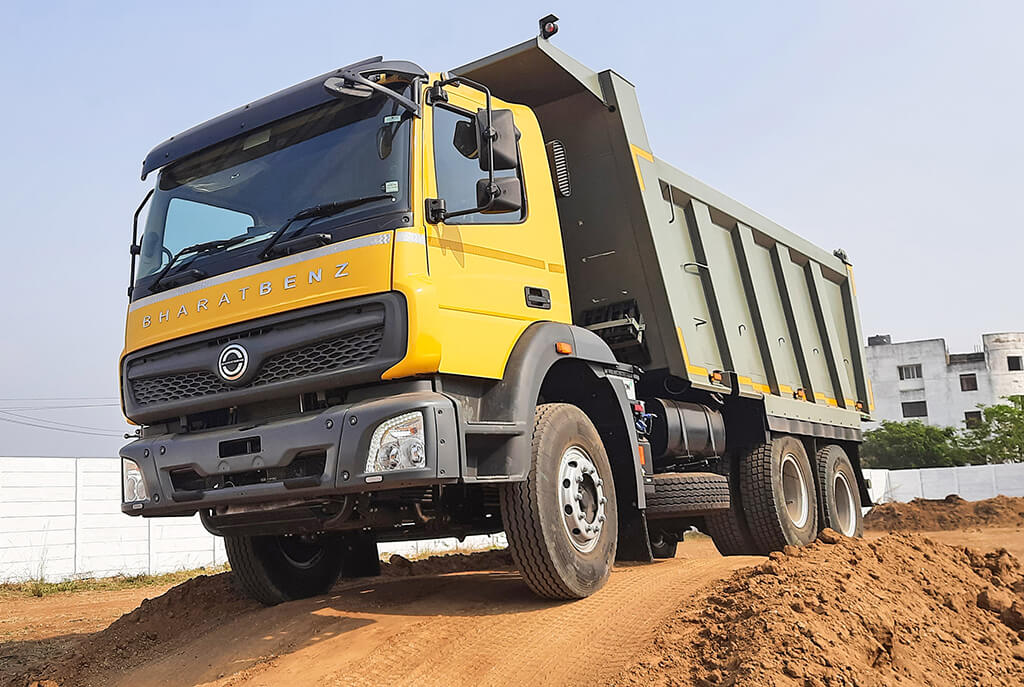 BharatBenz-2823C